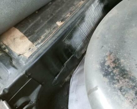 Черный Мерседес Е-Класс, объемом двигателя 2 л и пробегом 250 тыс. км за 3000 $, фото 27 на Automoto.ua