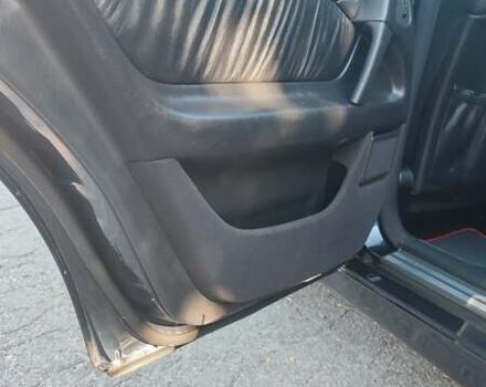 Черный Мерседес Е-Класс, объемом двигателя 3.2 л и пробегом 450 тыс. км за 4999 $, фото 13 на Automoto.ua