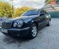 Черный Мерседес Е-Класс, объемом двигателя 2.8 л и пробегом 293 тыс. км за 4000 $, фото 7 на Automoto.ua