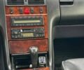 Черный Мерседес Е-Класс, объемом двигателя 2.4 л и пробегом 300 тыс. км за 4700 $, фото 5 на Automoto.ua