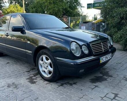 Черный Мерседес Е-Класс, объемом двигателя 2.8 л и пробегом 293 тыс. км за 4000 $, фото 1 на Automoto.ua