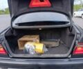 Черный Мерседес Е-Класс, объемом двигателя 2.1 л и пробегом 450 тыс. км за 4500 $, фото 8 на Automoto.ua