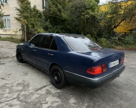 Чорний Мерседес Е-Клас, об'ємом двигуна 2.4 л та пробігом 360 тис. км за 2200 $, фото 2 на Automoto.ua