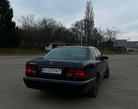 Чорний Мерседес Е-Клас, об'ємом двигуна 2.8 л та пробігом 310 тис. км за 3300 $, фото 3 на Automoto.ua
