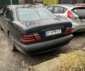 Черный Мерседес Е-Класс, объемом двигателя 2.8 л и пробегом 600 тыс. км за 1500 $, фото 3 на Automoto.ua