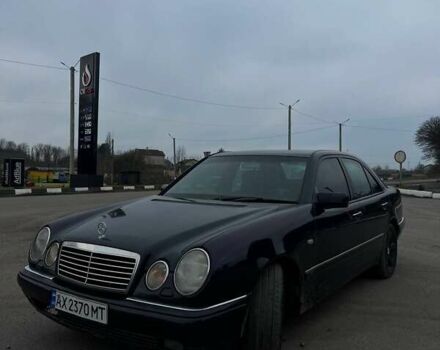 Чорний Мерседес Е-Клас, об'ємом двигуна 2.8 л та пробігом 310 тис. км за 3300 $, фото 1 на Automoto.ua