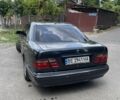Черный Мерседес Е-Класс, объемом двигателя 2.7 л и пробегом 409 тыс. км за 4350 $, фото 1 на Automoto.ua