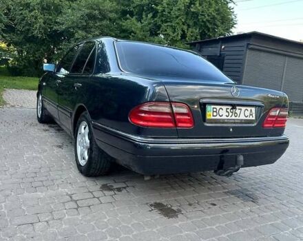 Черный Мерседес Е-Класс, объемом двигателя 2.8 л и пробегом 293 тыс. км за 4000 $, фото 5 на Automoto.ua