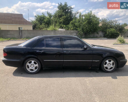 Черный Мерседес Е-Класс, объемом двигателя 2.8 л и пробегом 256 тыс. км за 2999 $, фото 2 на Automoto.ua