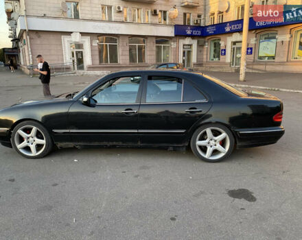 Чорний Мерседес Е-Клас, об'ємом двигуна 2.4 л та пробігом 438 тис. км за 3100 $, фото 7 на Automoto.ua