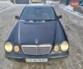 Черный Мерседес Е-Класс, объемом двигателя 3.2 л и пробегом 430 тыс. км за 1750 $, фото 1 на Automoto.ua