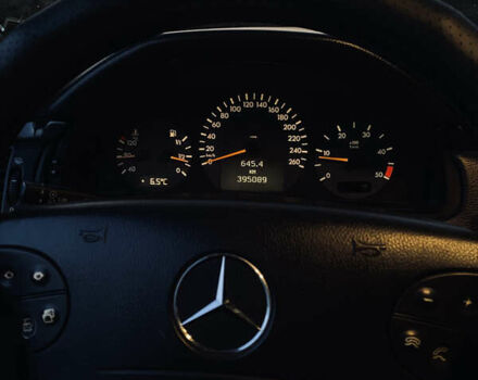 Чорний Мерседес Е-Клас, об'ємом двигуна 3.22 л та пробігом 395 тис. км за 4450 $, фото 11 на Automoto.ua