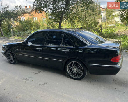 Мерседес Е-Класс 1999 в Львове на Automoto.ua Черный Мерседес Е-Класс, объемом двигателя 2.8 л и пробегом 394 тыс. км за 3100 $, фото 8 на Automoto.ua