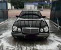 Черный Мерседес Е-Класс, объемом двигателя 3.2 л и пробегом 315 тыс. км за 5500 $, фото 1 на Automoto.ua