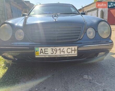 Черный Мерседес Е-Класс, объемом двигателя 2.8 л и пробегом 407 тыс. км за 4400 $, фото 16 на Automoto.ua