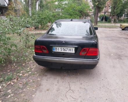 Чорний Мерседес Е-Клас, об'ємом двигуна 2.2 л та пробігом 480 тис. км за 2900 $, фото 3 на Automoto.ua