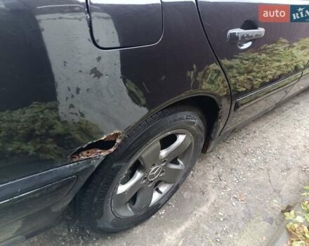 Черный Мерседес Е-Класс, объемом двигателя 2.4 л и пробегом 481 тыс. км за 2500 $, фото 2 на Automoto.ua