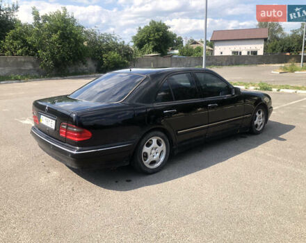 Черный Мерседес Е-Класс, объемом двигателя 2.8 л и пробегом 256 тыс. км за 2999 $, фото 3 на Automoto.ua