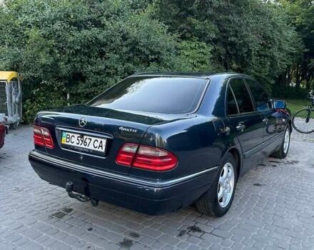 Черный Мерседес Е-Класс, объемом двигателя 2.8 л и пробегом 293 тыс. км за 4000 $, фото 8 на Automoto.ua