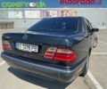 Черный Мерседес Е-Класс, объемом двигателя 2.1 л и пробегом 700 тыс. км за 3300 $, фото 6 на Automoto.ua