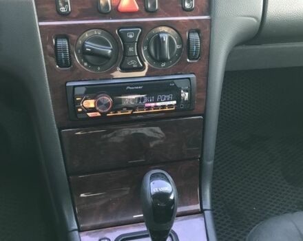 Черный Мерседес Е-Класс, объемом двигателя 0 л и пробегом 360 тыс. км за 4000 $, фото 6 на Automoto.ua