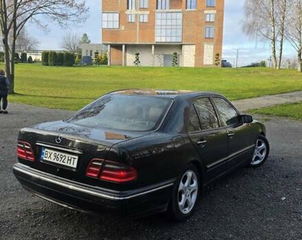 Чорний Мерседес Е-Клас, об'ємом двигуна 2.2 л та пробігом 387 тис. км за 2999 $, фото 6 на Automoto.ua
