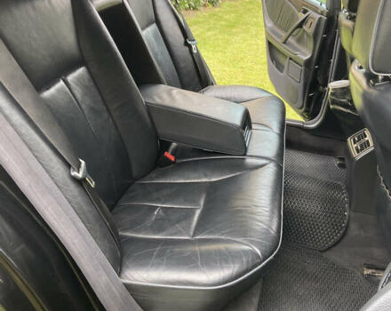 Чорний Мерседес Е-Клас, об'ємом двигуна 2 л та пробігом 100 тис. км за 3100 $, фото 11 на Automoto.ua