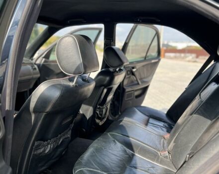 Черный Мерседес Е-Класс, объемом двигателя 4.3 л и пробегом 348 тыс. км за 4250 $, фото 7 на Automoto.ua