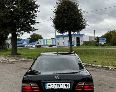 Чорний Мерседес Е-Клас, об'ємом двигуна 2 л та пробігом 350 тис. км за 2499 $, фото 3 на Automoto.ua
