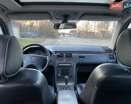 Чорний Мерседес Е-Клас, об'ємом двигуна 3.22 л та пробігом 399 тис. км за 6500 $, фото 12 на Automoto.ua