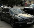 Черный Мерседес Е-Класс, объемом двигателя 3.2 л и пробегом 380 тыс. км за 4200 $, фото 6 на Automoto.ua