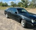 Чорний Мерседес Е-Клас, об'ємом двигуна 2.15 л та пробігом 500 тис. км за 1850 $, фото 3 на Automoto.ua