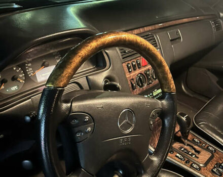 Чорний Мерседес Е-Клас, об'ємом двигуна 2.8 л та пробігом 372 тис. км за 3800 $, фото 3 на Automoto.ua