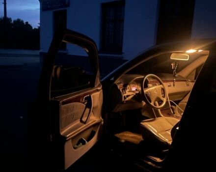 Черный Мерседес Е-Класс, объемом двигателя 3.2 л и пробегом 350 тыс. км за 3500 $, фото 5 на Automoto.ua