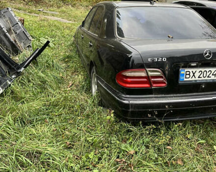 Чорний Мерседес Е-Клас, об'ємом двигуна 3.22 л та пробігом 420 тис. км за 2000 $, фото 2 на Automoto.ua