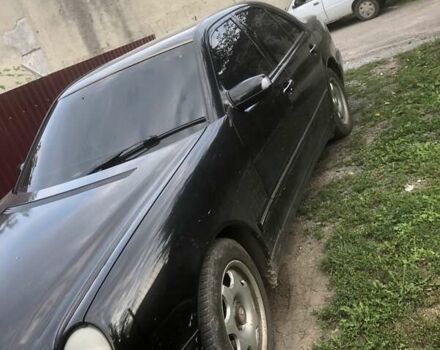 Черный Мерседес Е-Класс, объемом двигателя 2.7 л и пробегом 400 тыс. км за 4200 $, фото 6 на Automoto.ua