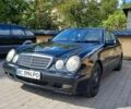 Черный Мерседес Е-Класс, объемом двигателя 2.2 л и пробегом 472 тыс. км за 3800 $, фото 1 на Automoto.ua