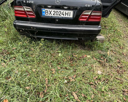 Чорний Мерседес Е-Клас, об'ємом двигуна 3.22 л та пробігом 420 тис. км за 2000 $, фото 3 на Automoto.ua