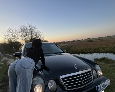 Черный Мерседес Е-Класс, объемом двигателя 3.2 л и пробегом 290 тыс. км за 1799 $, фото 3 на Automoto.ua