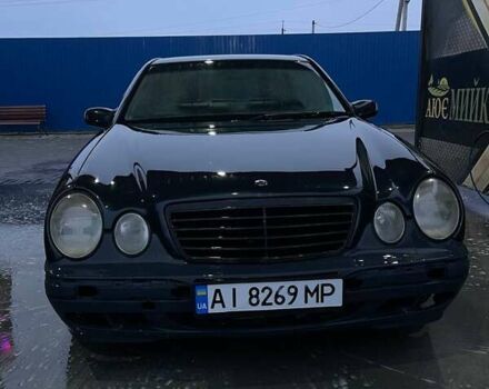 Черный Мерседес Е-Класс, объемом двигателя 2.8 л и пробегом 547 тыс. км за 2950 $, фото 8 на Automoto.ua