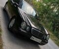 Черный Мерседес Е-Класс, объемом двигателя 2.15 л и пробегом 300 тыс. км за 2999 $, фото 7 на Automoto.ua