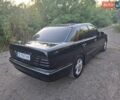 Чорний Мерседес Е-Клас, об'ємом двигуна 3.2 л та пробігом 390 тис. км за 4900 $, фото 35 на Automoto.ua