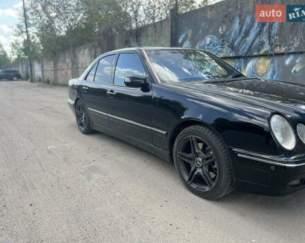 Чорний Мерседес Е-Клас, об'ємом двигуна 4.27 л та пробігом 450 тис. км за 5000 $, фото 2 на Automoto.ua