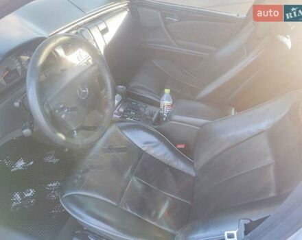 Чорний Мерседес Е-Клас, об'ємом двигуна 3.2 л та пробігом 337 тис. км за 4200 $, фото 2 на Automoto.ua