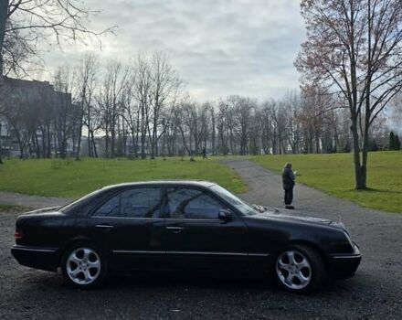 Чорний Мерседес Е-Клас, об'ємом двигуна 2.2 л та пробігом 387 тис. км за 2999 $, фото 7 на Automoto.ua