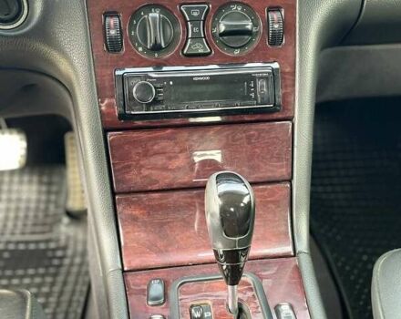 Черный Мерседес Е-Класс, объемом двигателя 3.2 л и пробегом 320 тыс. км за 3500 $, фото 7 на Automoto.ua