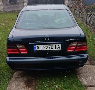 Черный Мерседес Е-Класс, объемом двигателя 2 л и пробегом 221 тыс. км за 3600 $, фото 9 на Automoto.ua