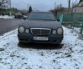 Черный Мерседес Е-Класс, объемом двигателя 2.2 л и пробегом 500 тыс. км за 4000 $, фото 1 на Automoto.ua