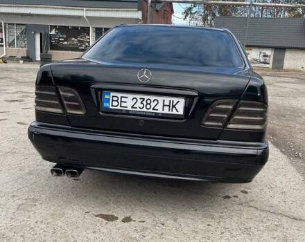 Черный Мерседес Е-Класс, объемом двигателя 3.2 л и пробегом 320 тыс. км за 3500 $, фото 5 на Automoto.ua