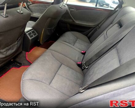 Чорний Мерседес Е-Клас, об'ємом двигуна 3.2 л та пробігом 268 тис. км за 5400 $, фото 9 на Automoto.ua